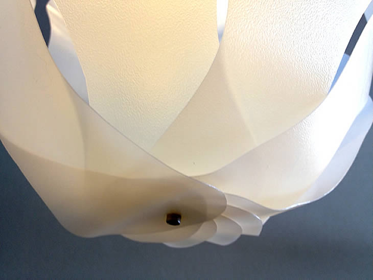 GilbertsDesign_MilkDrop_Lamp_04 MilkDrop: upcycle milk cartons lampshade by Gilbert de Rooij