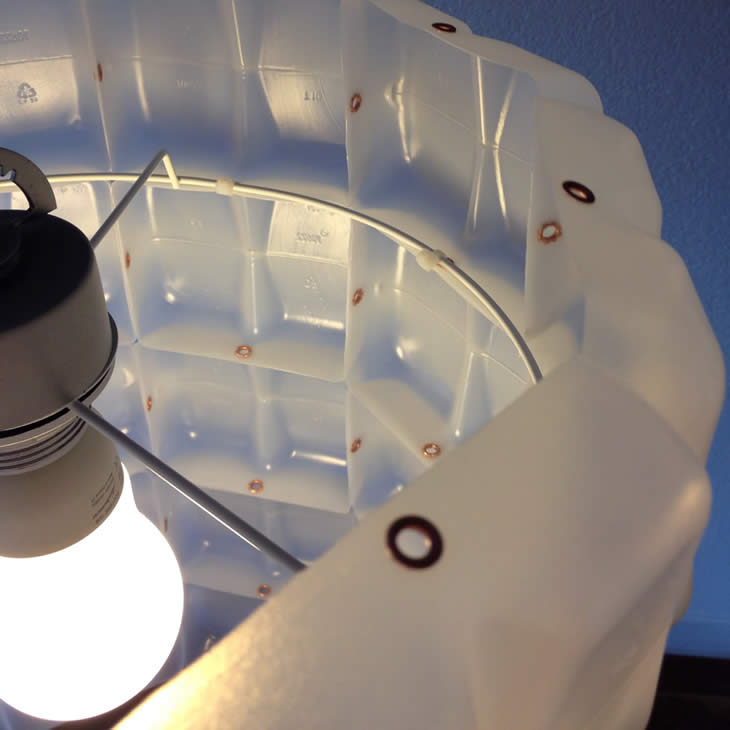 GilbertsDesign_MilkDrum_Lamp_01 MilkDrum: upcycled plastic milk cartons lampshade by Gilbert de Rooij