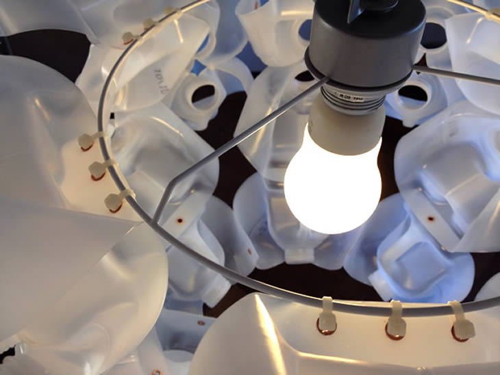 GilbertsDesign_MilkFlower_Pendant_04 MilkFlower: plastic milk cartons lampshade by Gilbert de Rooij
