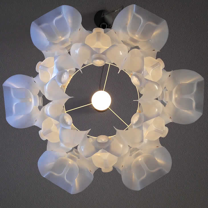 GilbertsDesign_MilkFlower_Pendant_06 MilkFlower: plastic milk cartons lampshade by Gilbert de Rooij