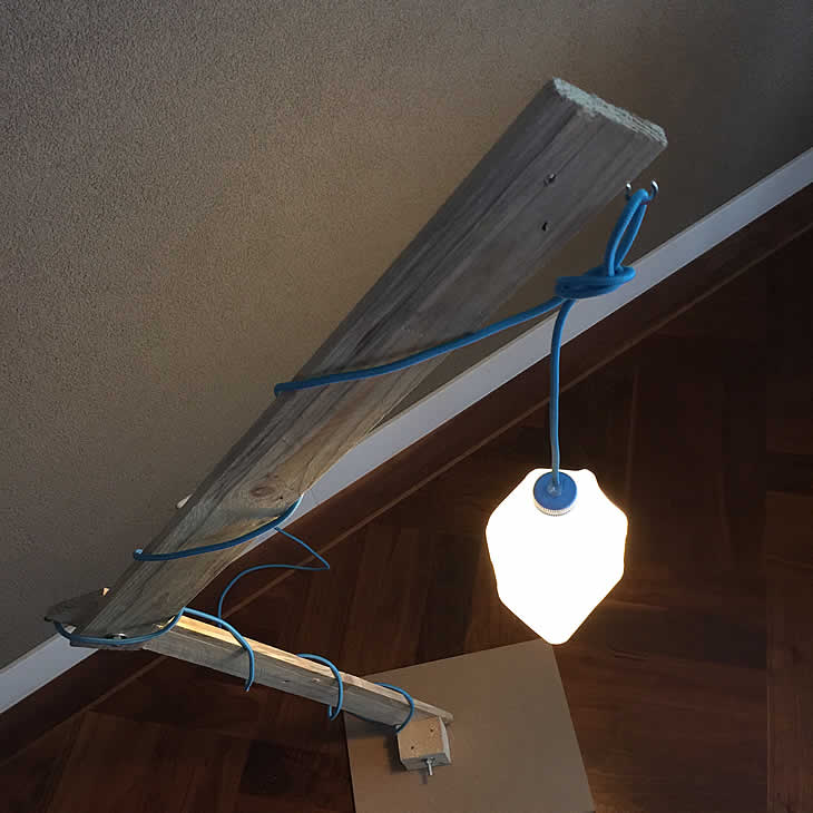 GilbertsDesign_MilkLantern_Lamp_02 MilkLantern: upcycle milk cartons lamp by Gilbert de Rooij