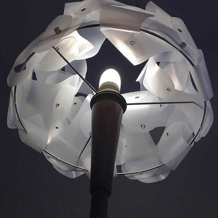 GilbertsDesign_MilkTurban_Lamp_02 MilkTurban: upcycle milk cartons lampshade by Gilbert de Rooij