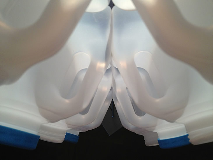MilkWheel: upcycle milk cartons lampshade by Gilbert de Rooij